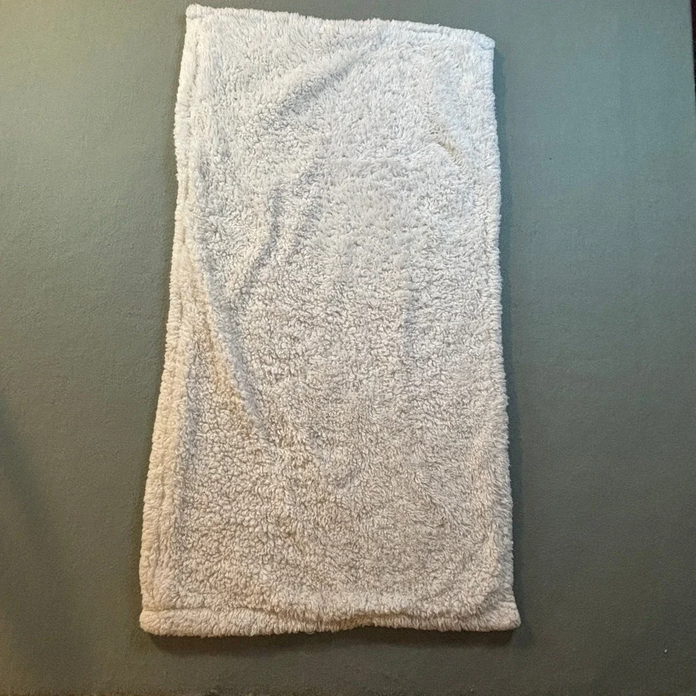 UGG Home Tan Sherpa Fleece Pillowcase Small Travel Size Cozy Cabin Core